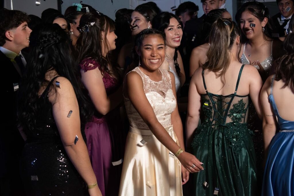 Prom Night 2024: Memorable Moments with Creative Promposals