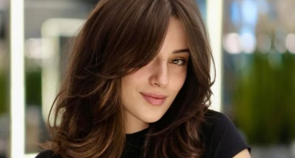 Butterfly Cut vs Wolf Cut: Which Trending Haircut is Right for You in Summer 2025? Butterfly Cut vs Wolf Cut: Which Trending Haircut is Right for You in Summer 2025?