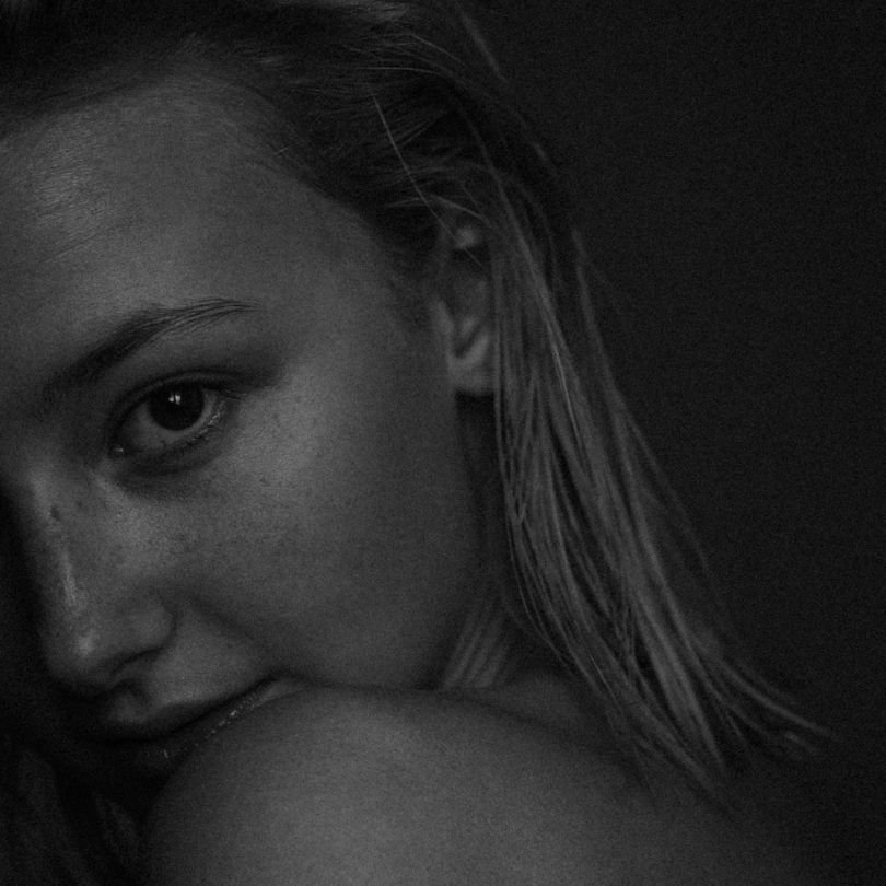 Skinimalism & Bare-Faced Beauty: Why Less Really Is More in 2025