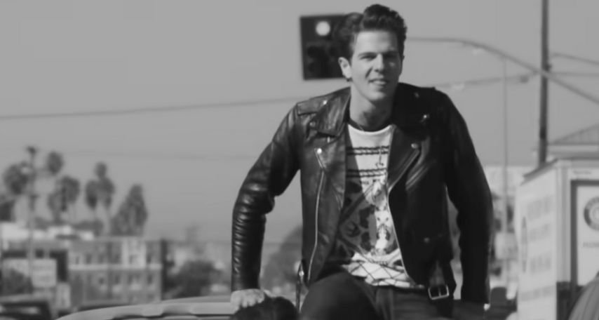 Sweater Weather by The Neighbourhood: The Song That Refuses to Die