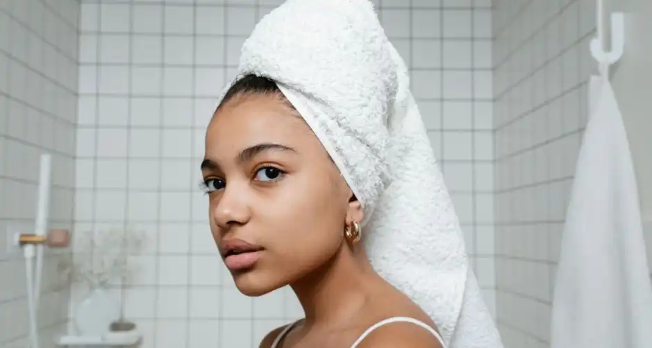 Hard water hair in the UK: what London's water does (and why Manchester's doesn't)